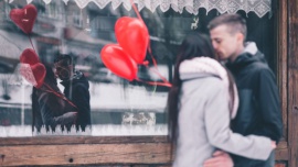 Marketing mobilny napędza walentynkowe szaleństwo zakupów